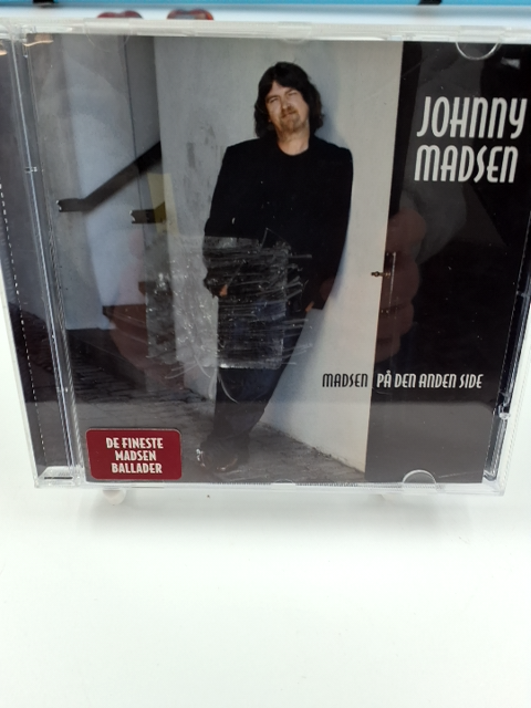 Jm - Madsen på den anden side